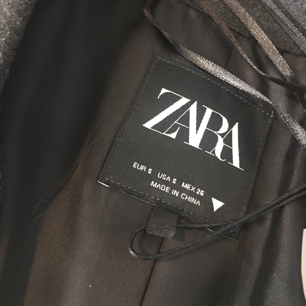 Blazer - Picture 5 of 6